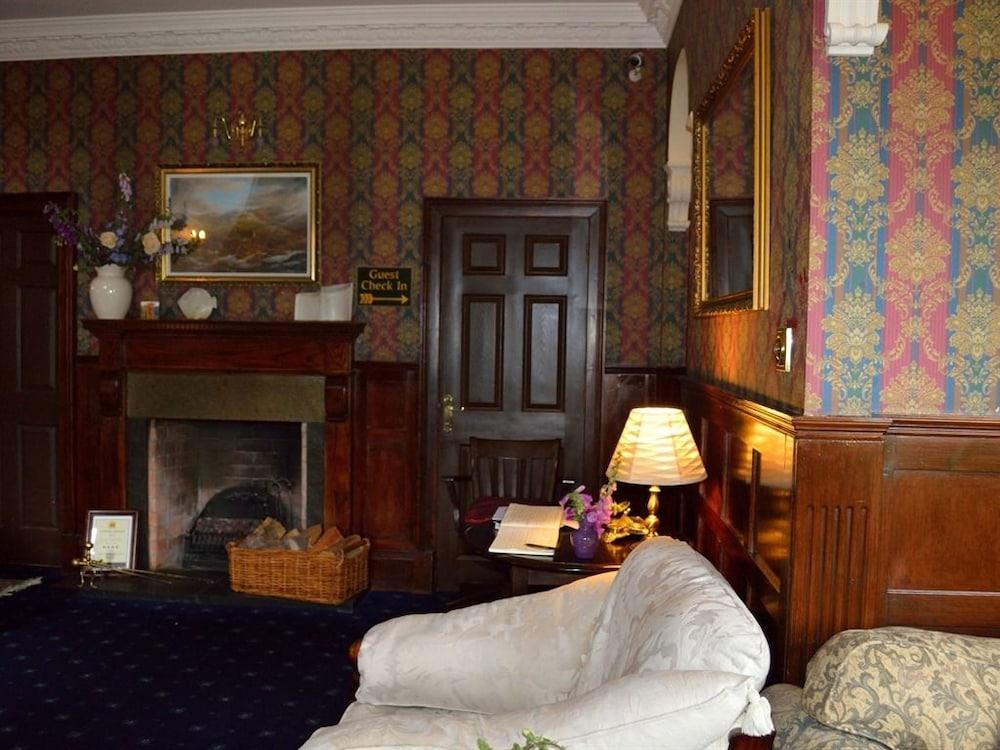 Craigdarroch Hotel Foyers Kültér fotó